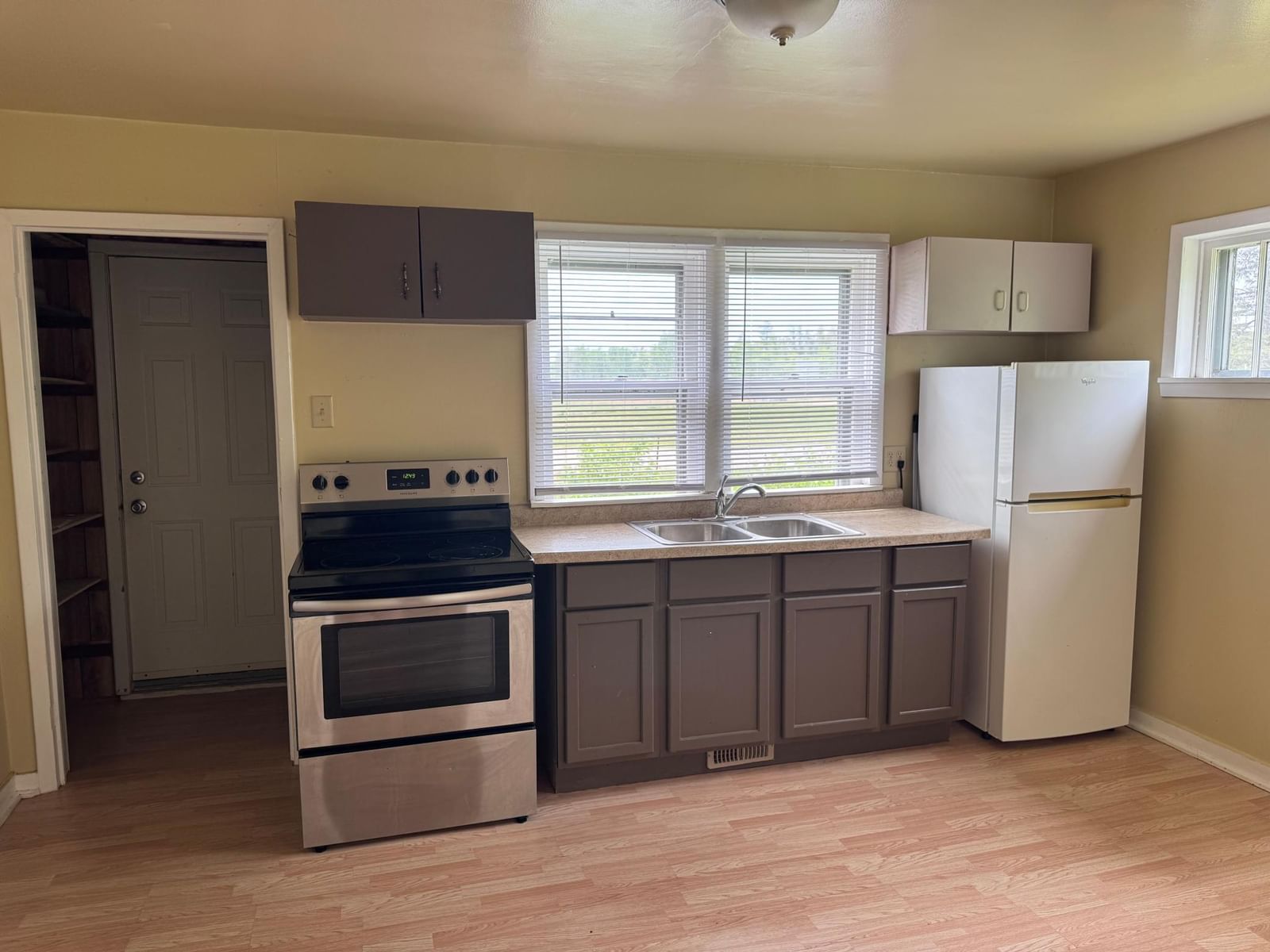 201 Schilling Road SE