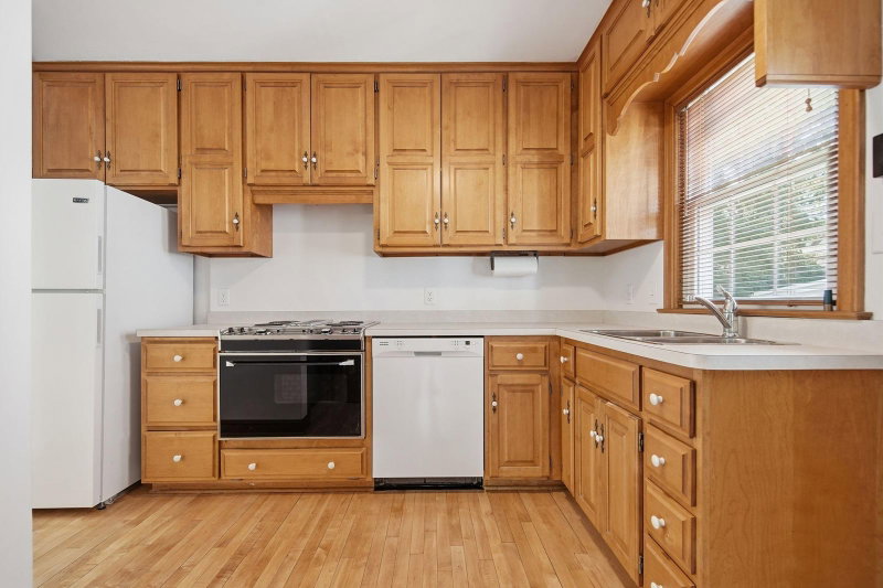 1100 W 73rd Street - Photo 9