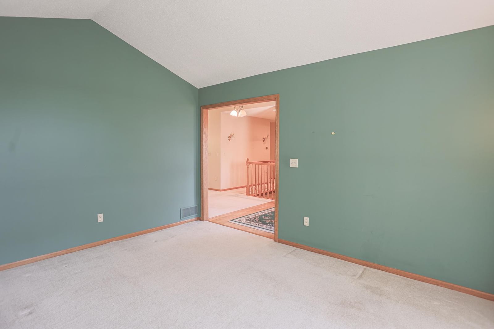 1825 Golf View Drive