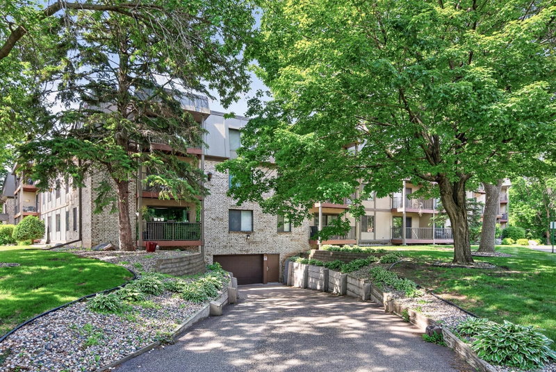 2200 Nevada Avenue S #206 - Photo 14