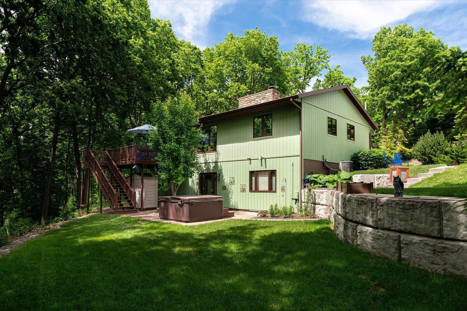 1184 Crescent Hills Drive