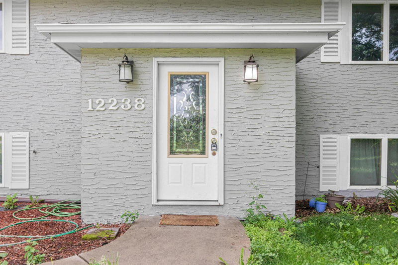 12238 S Robert Trail - Photo 2