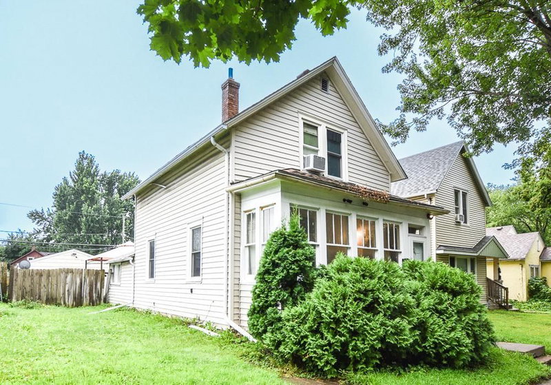 792 Cook Avenue E - Photo 3