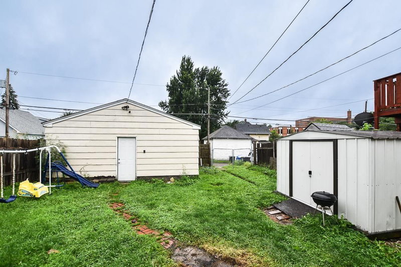 792 Cook Avenue E - Photo 22