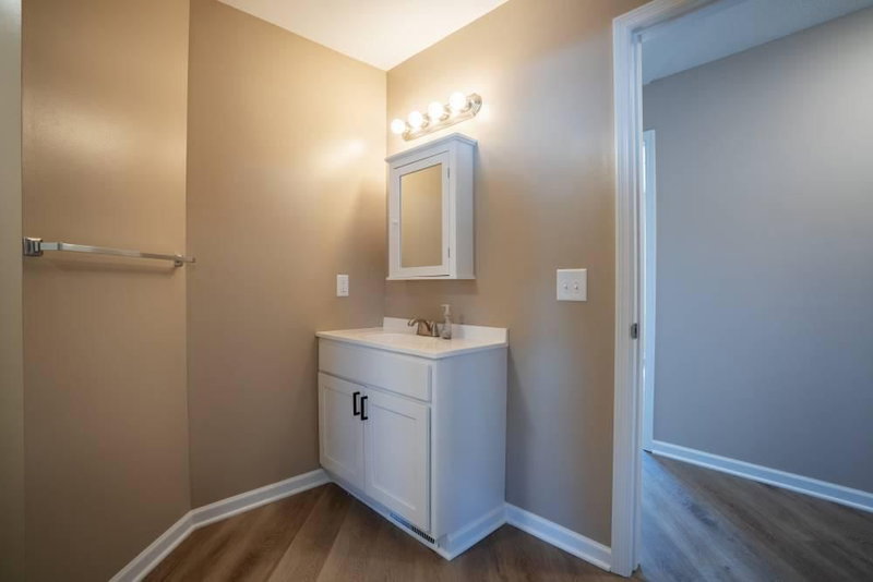 1613 E 24th Street - Photo 16