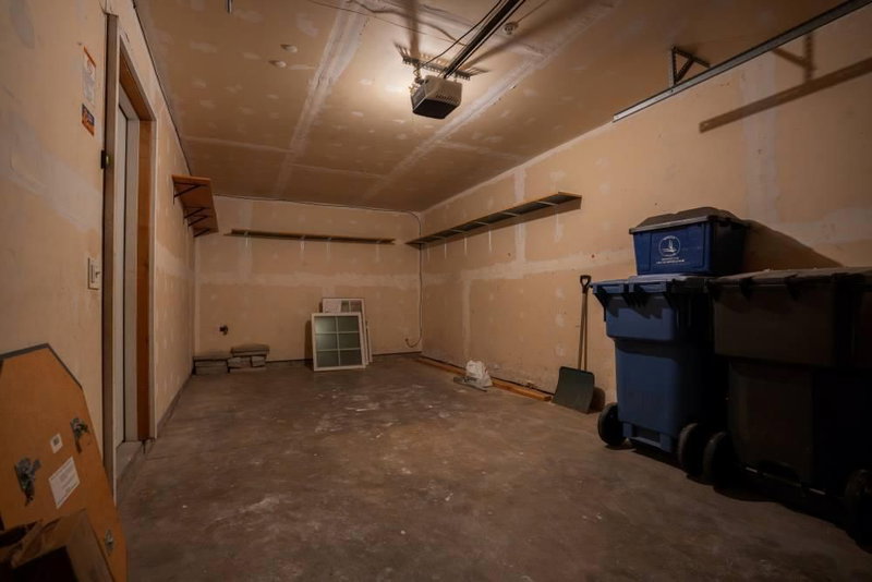 1613 E 24th Street - Photo 24