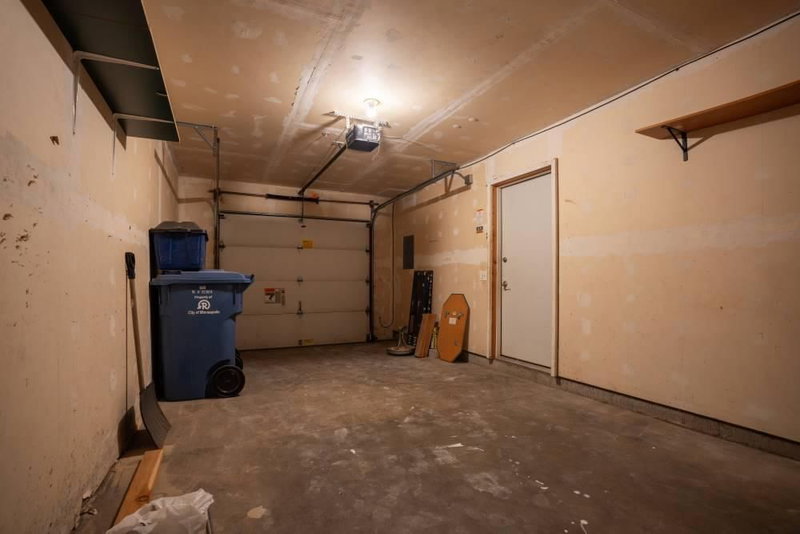 1613 E 24th Street - Photo 25