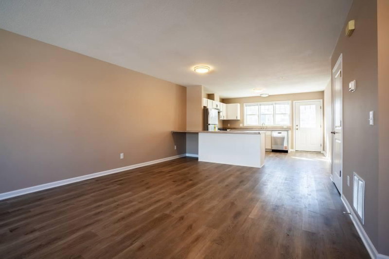 1613 E 24th Street - Photo 5
