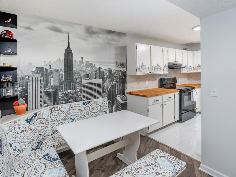 26 10th Street W #709