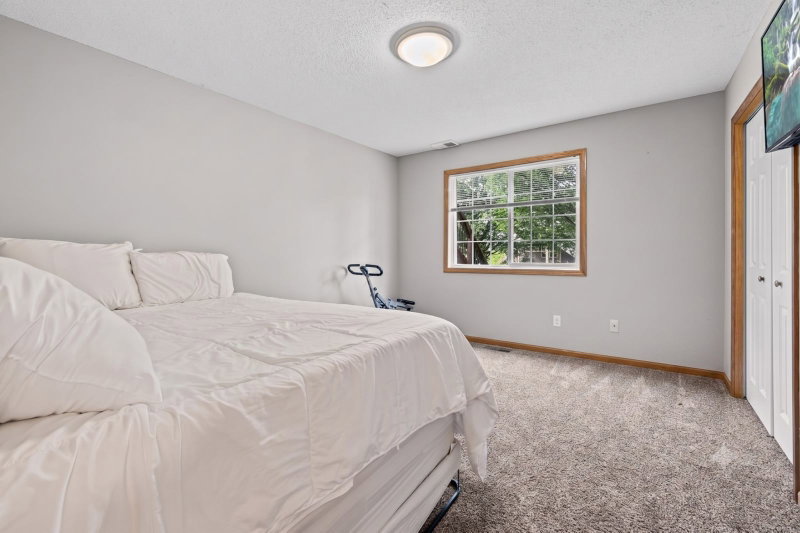 2044 Pheasant Run Street - Photo 13