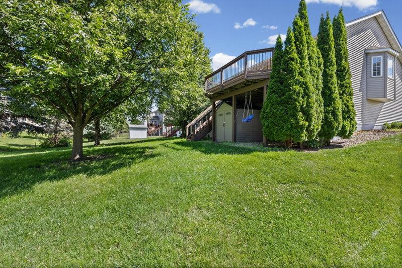 2044 Pheasant Run Street - Photo 16