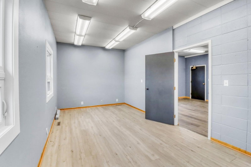 522 Main Street W - Photo 22