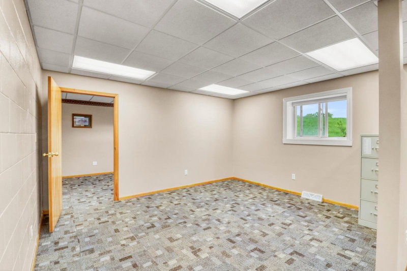 522 Main Street W - Photo 35