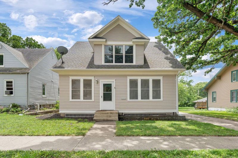 137 South Street - Photo 2
