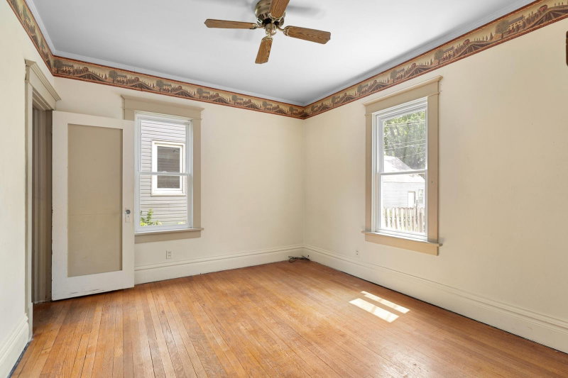 137 South Street - Photo 14