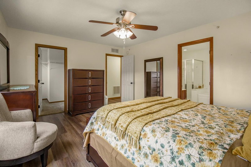 1691 Village Trail E #7 - Photo 28