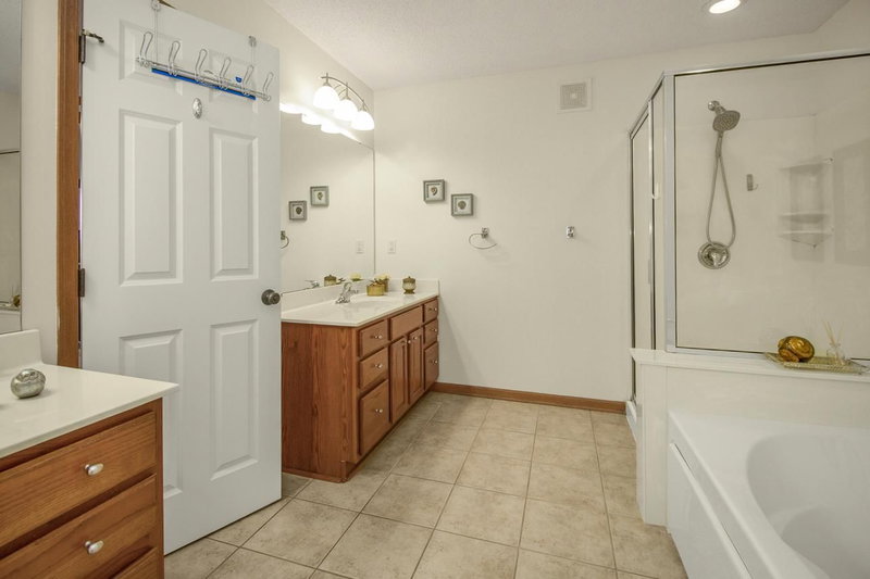 1691 Village Trail E #7 - Photo 30