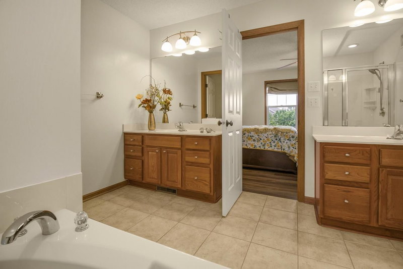 1691 Village Trail E #7 - Photo 31