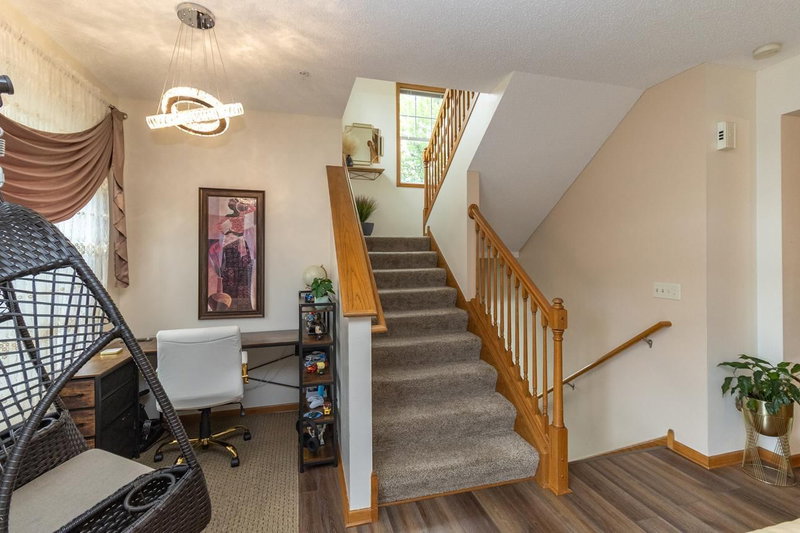 1691 Village Trail E #7 - Photo 5