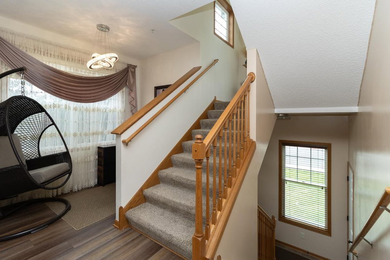 1691 Village Trail E #7 - Photo 6