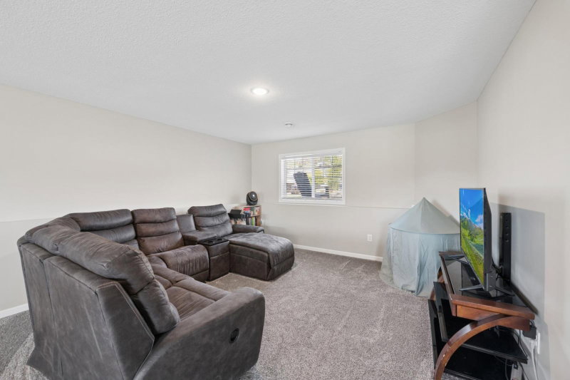 425 Eagle Street NW - Photo 16