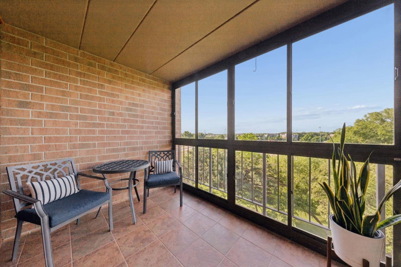 3320 Louisiana Avenue S #504 - Photo 5