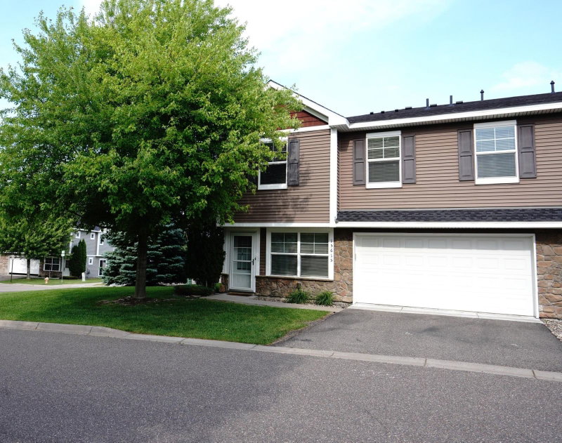 15615 60th Avenue N - Photo 2