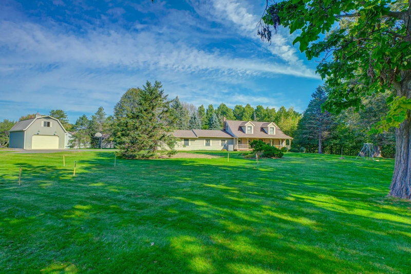 7669 Minar Avenue N - Photo 3