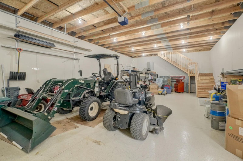 7669 Minar Avenue N - Photo 31