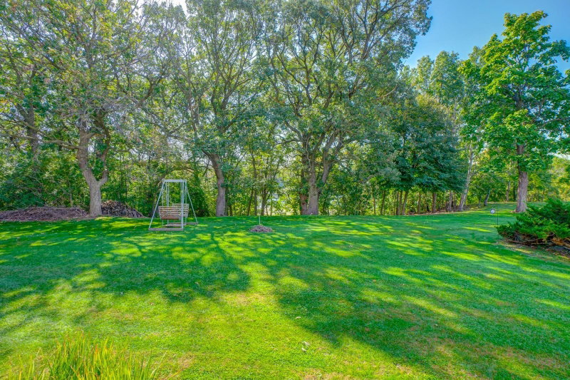 7669 Minar Avenue N - Photo 37