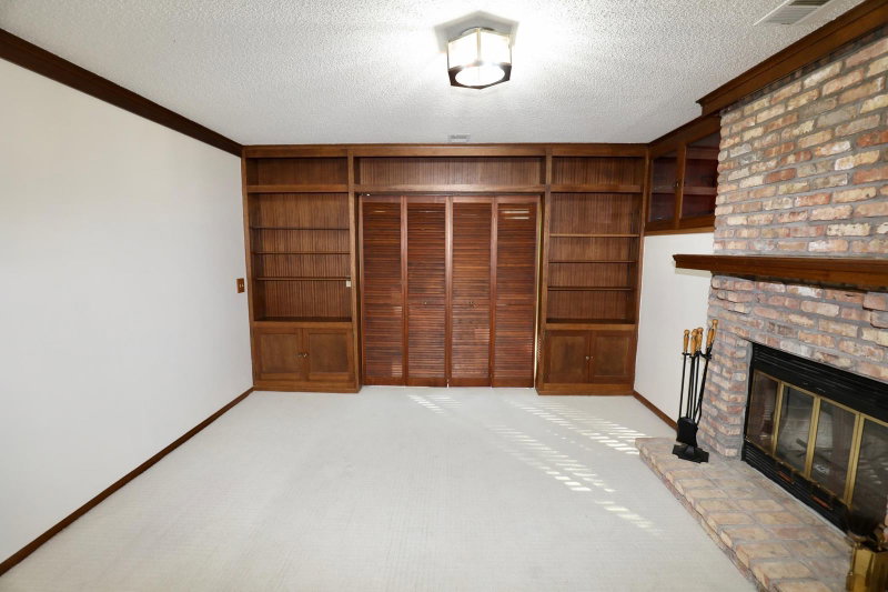 18300 Creeks Bend Drive - Photo 11
