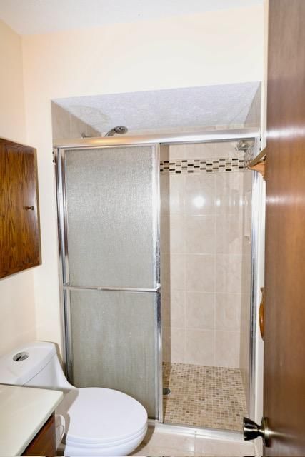 18300 Creeks Bend Drive - Photo 14