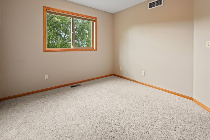 1256 Osauka Road NE - Photo 32