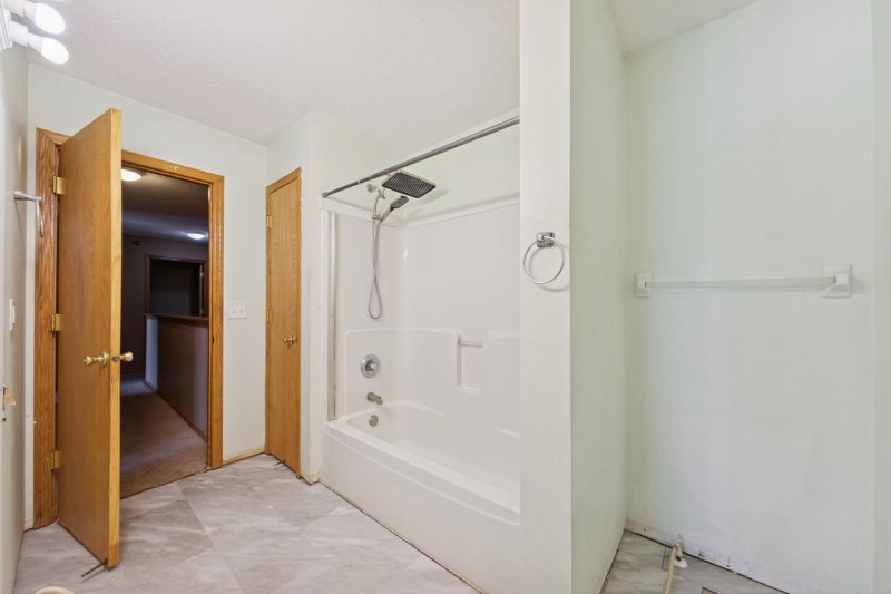 10739 Unity Lane N - Photo 18