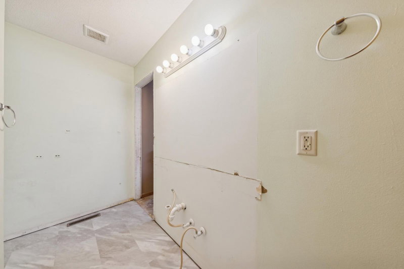 10739 Unity Lane N - Photo 19