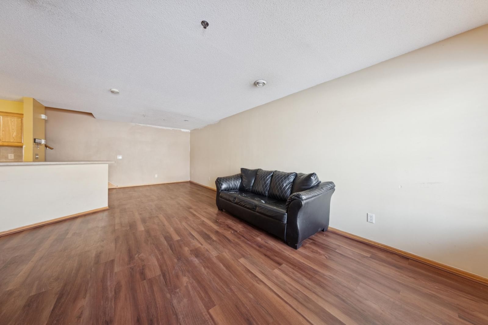 10739 Unity Lane N