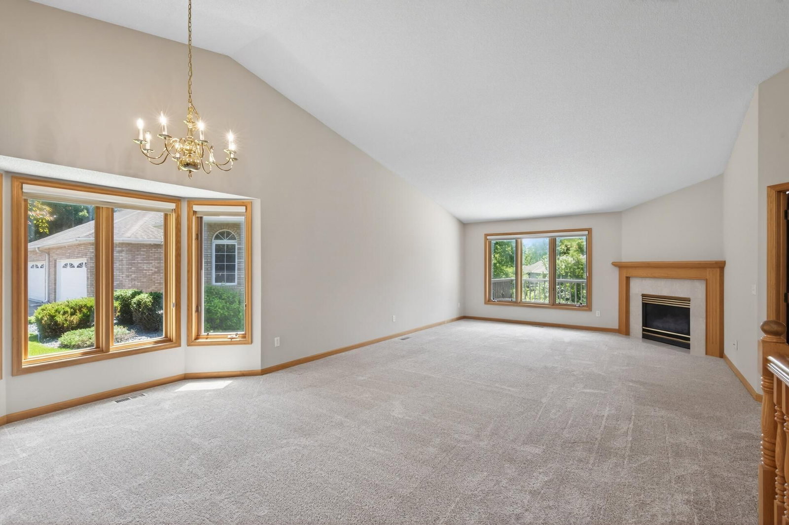 4134 Thornhill Lane