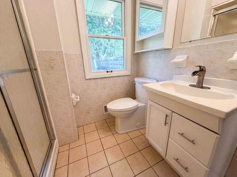 2128 Ronald Avenue - Photo 11