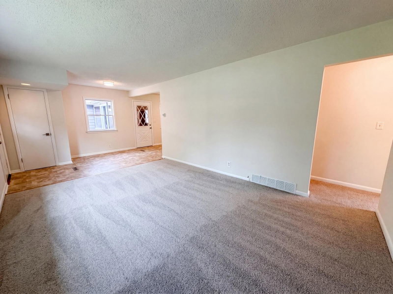 2128 Ronald Avenue - Photo 7