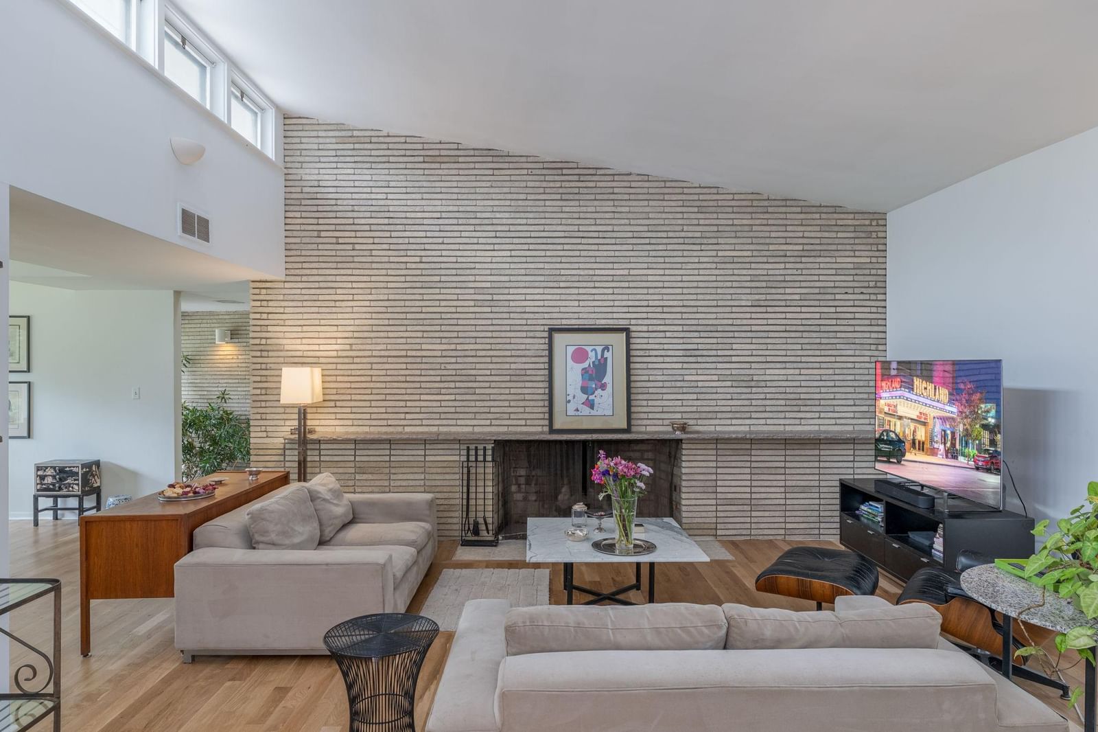 2191 Edgcumbe Road