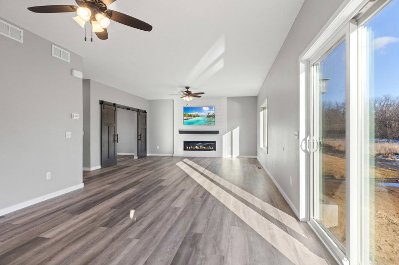2125 13th Street NW - Photo 15
