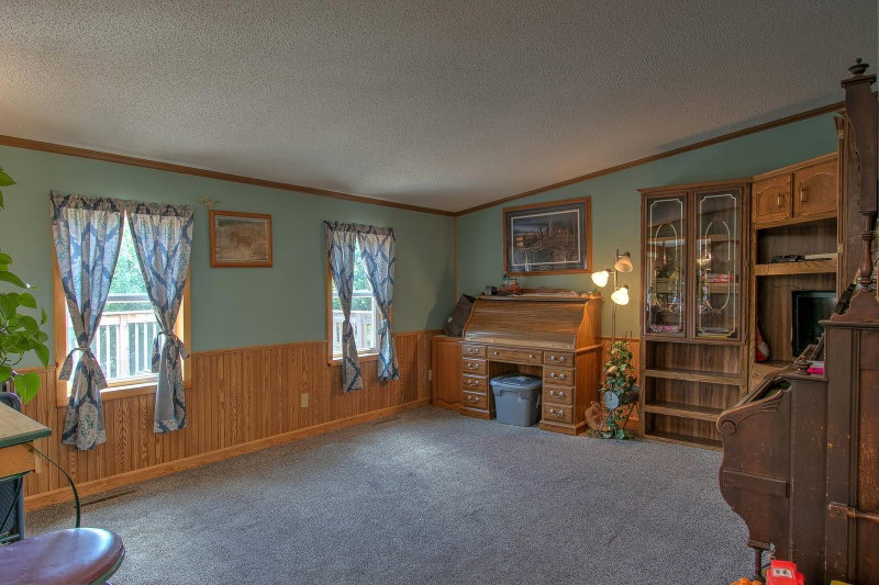 11585 269th Avenue NW - Photo 11
