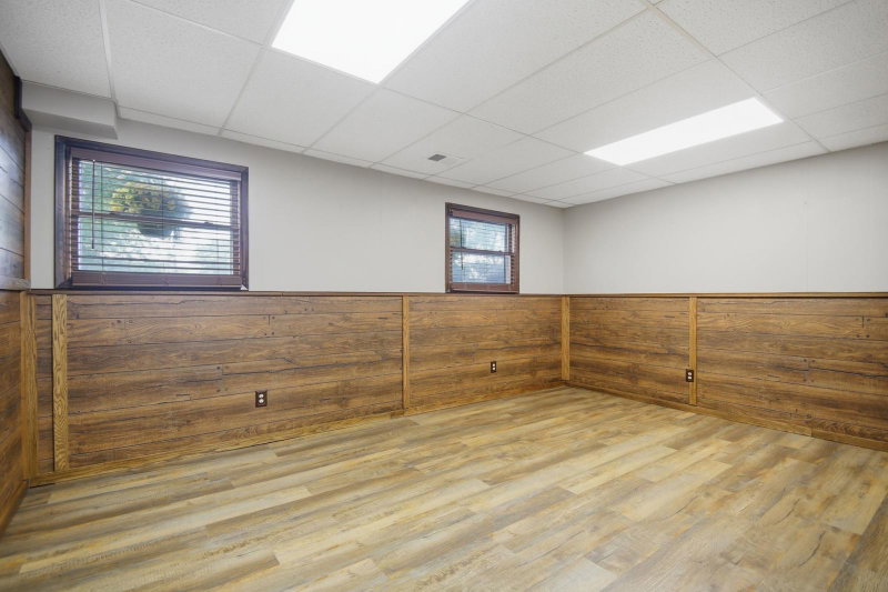 360 Allan Avenue - Photo 24