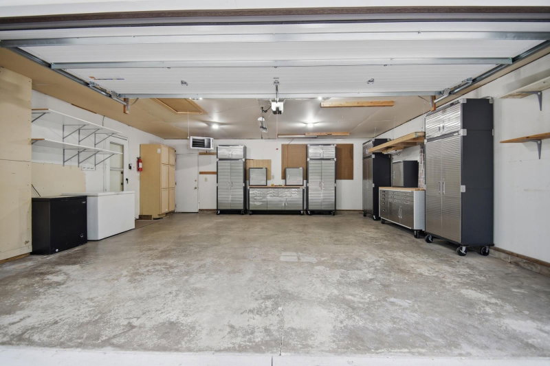 360 Allan Avenue - Photo 29