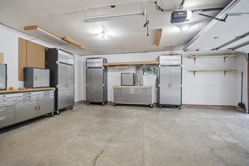 360 Allan Avenue - Photo 30