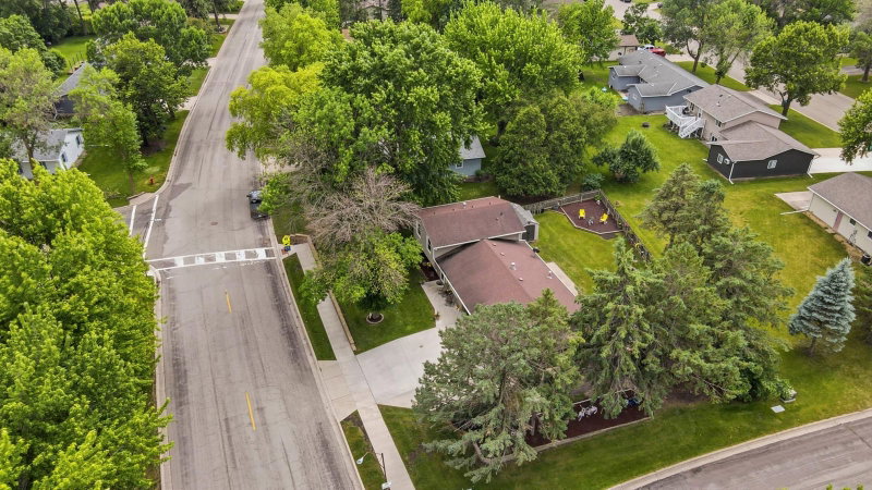 360 Allan Avenue - Photo 45