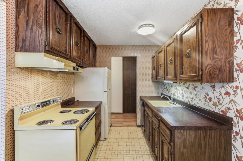 4624 Cedar Lake Road S #4 - Photo 2