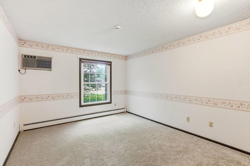 4624 Cedar Lake Road S #4 - Photo 14