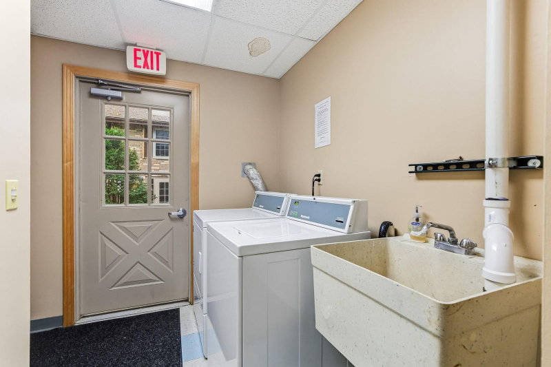4624 Cedar Lake Road S #4 - Photo 18