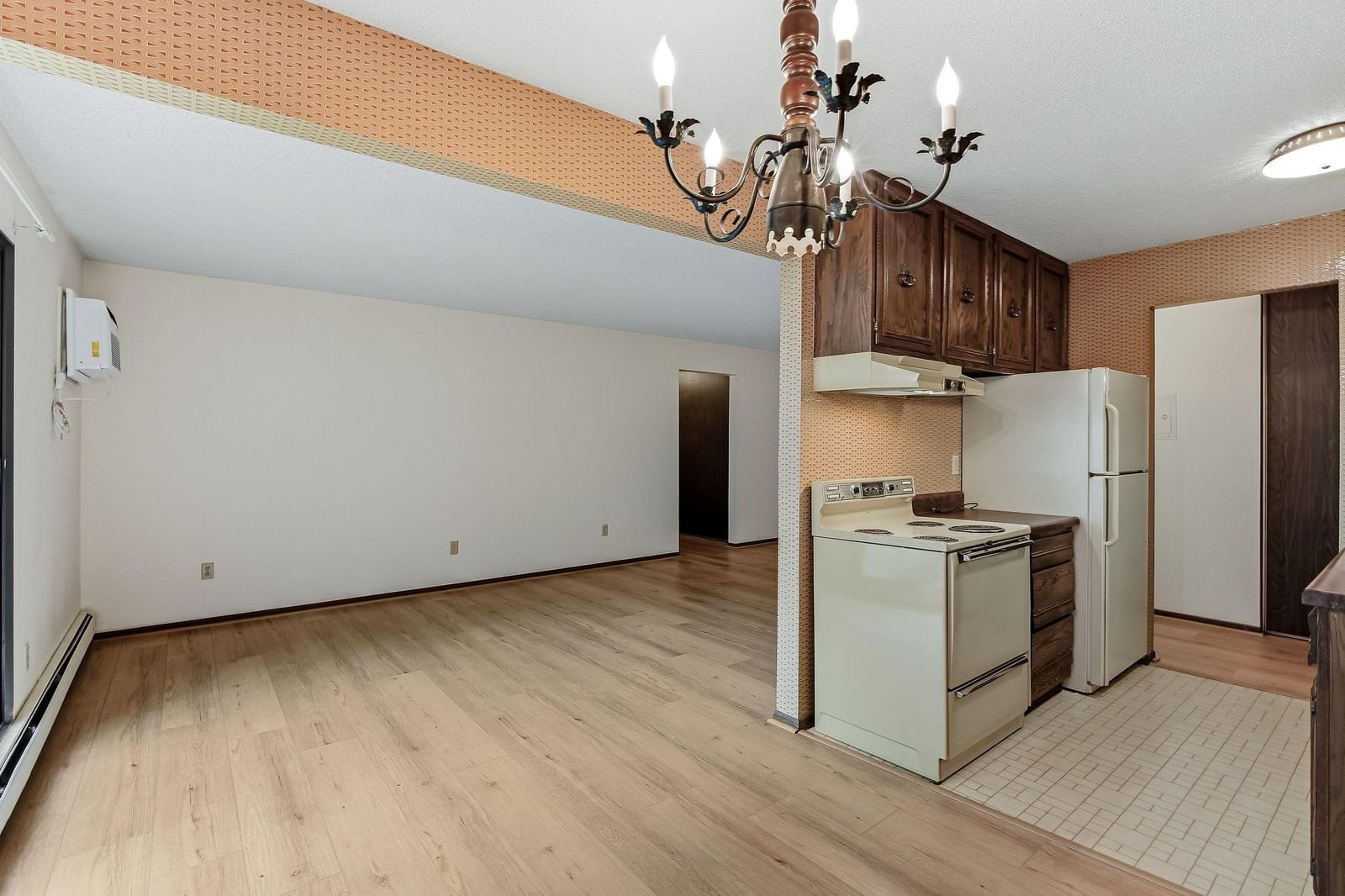 4624 Cedar Lake Road S #4